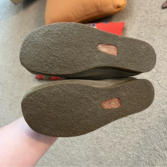 🥾 Boys Clarks Original Shoes - Wide Width, Leather, Heirloom Quality Shoes - Picture 5 of 8